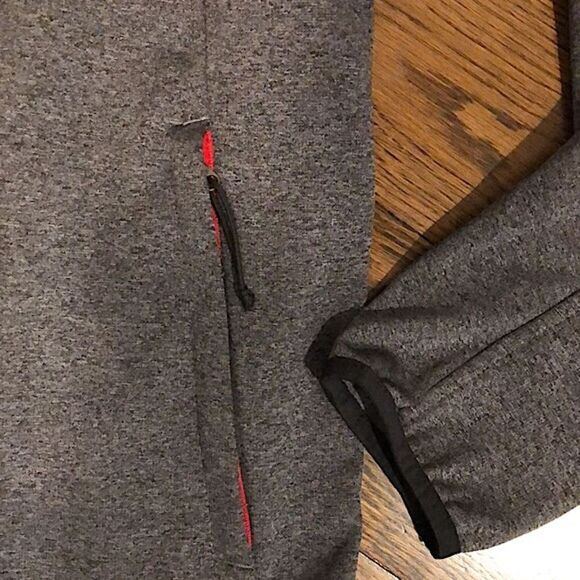 UNDER ARMOUR Men’s Grey Jacket With Red Full Zipper, Hand Pockets Jacket Sz Lrg - Picture 5 of 11